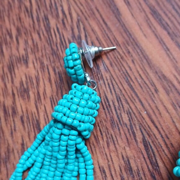 Beaded earrings - Picture 6 of 9